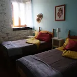 Holiday home Les Volets Bleus Du Segur Le Segur