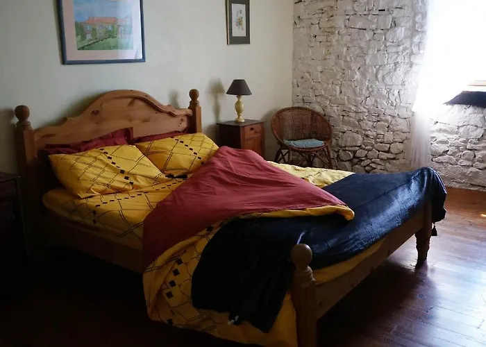 펜션 Les Volets Bleus Du Segur *