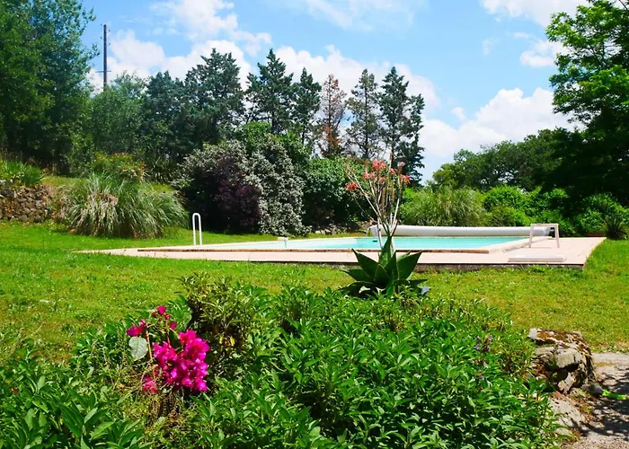 Les Volets Bleus Du Segur Le Segur