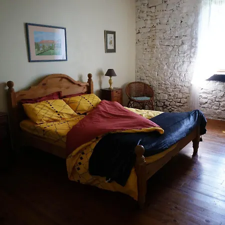 Сasa de vacaciones Les Volets Bleus Du Segur *