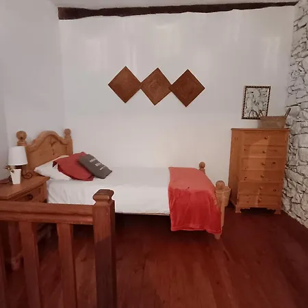 Les Volets Bleus Du Segur Holiday home