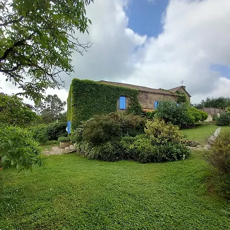 Les Volets Bleus Du Segur Holiday home